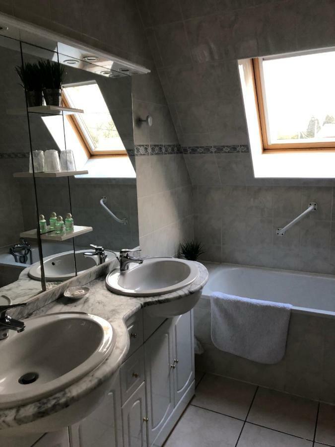 La Ferme De La Place Bouvines Eksteriør billede